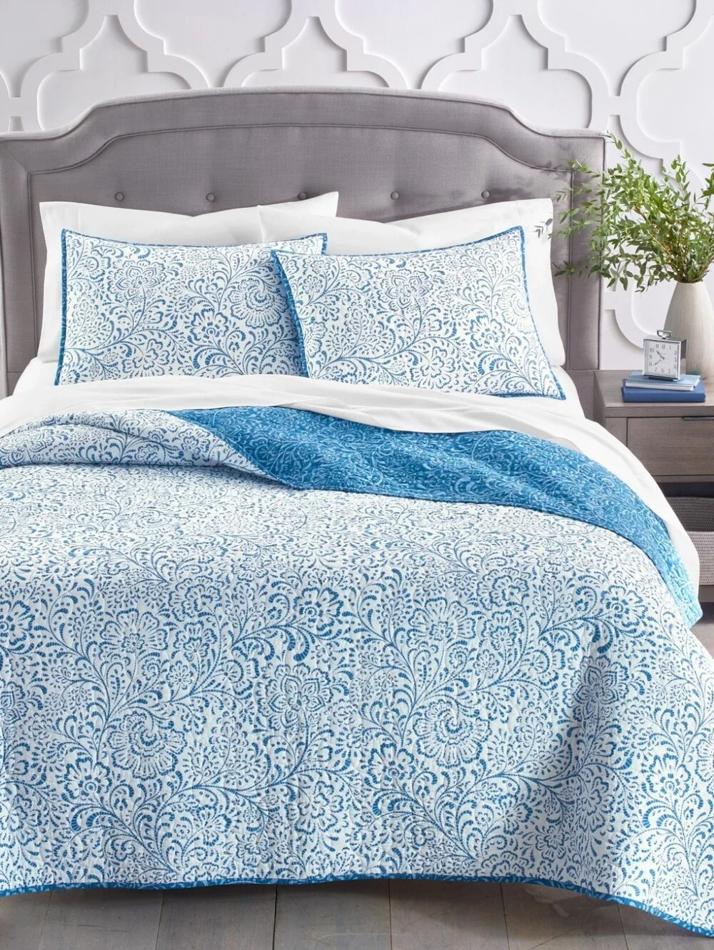 Charter Club Painted Floral 100% Cotton Quilt, King -Blue